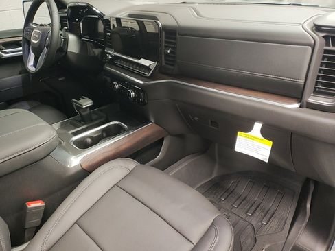 New 2026 GMC Sierra 1500 SLT w/ SLT Premium Plus Package image 8