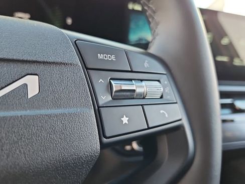 Certified 2026 Kia Sportage EX image 25