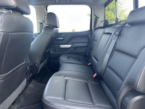 Used 2018 Chevrolet Silverado 1500 LT w/ All Star Edition AWD/4WD image 26