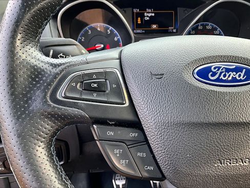 Used 2017 Ford Focus RS image 23