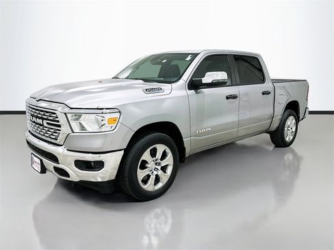 Used 2023 RAM 1500 Lone Star image 3