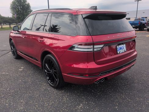 Used 2025 Lincoln Aviator Reserve w/ Equipment Group 201A AWD/4WD image 3