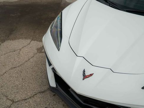Used 2021 Chevrolet Corvette Stingray Premium Cpe w/ Z51 Performance Package RWD image 29