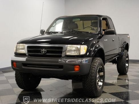 Used 1998 Toyota Tacoma 4x4 w/ SR5 Package image 18