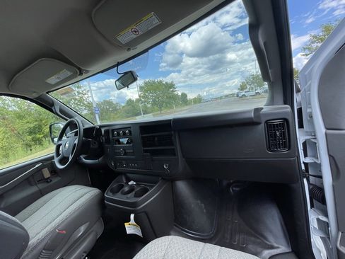 New 2025 Chevrolet Express 2500 w/ Driver Convenience Package image 10