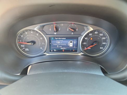 Used 2024 GMC Terrain SLE image 29