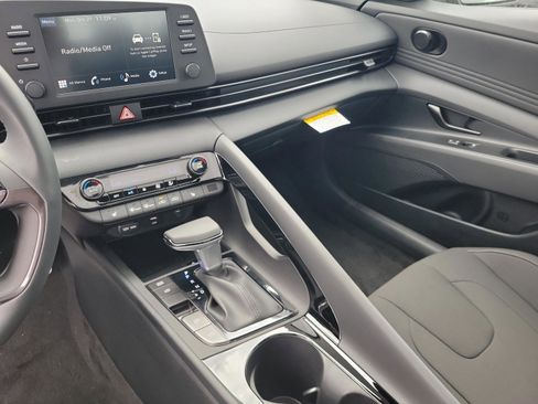 New 2026 Hyundai Elantra SEL Sport image 19