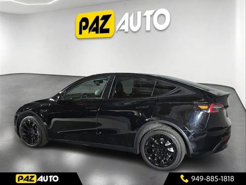 Used 2022 Tesla Model Y Long Range AWD/4WD image 3