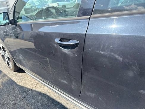 Used 2011 Volkswagen GTI 2-Door FWD image 10