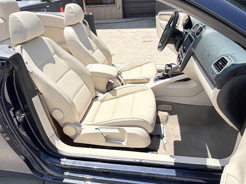 Used 2008 Volkswagen Eos Komfort FWD image 34