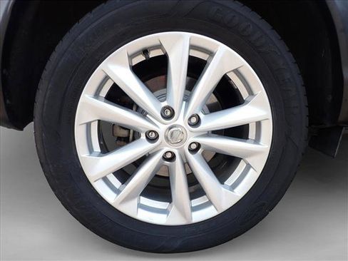 Used 2017 Nissan Rogue Sport SV FWD image 7