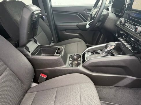 Used 2024 Chevrolet Colorado LT w/ LT Convenience Package II AWD/4WD image 23