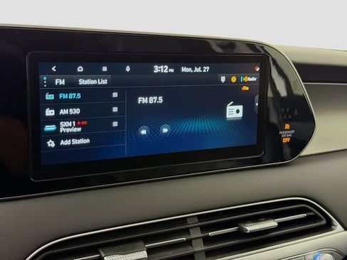 Used 2022 Hyundai Palisade SEL w/ Premium Package FWD image 18