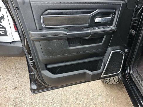 Used 2023 RAM 3500 Laramie w/ Night Edition image 11
