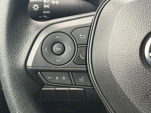 Used 2024 Toyota Corolla LE FWD image 12