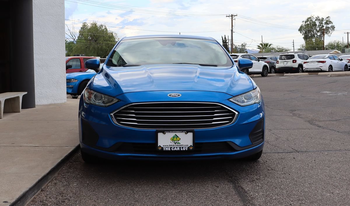 Used 2019 Ford Fusion SE FWD image 16