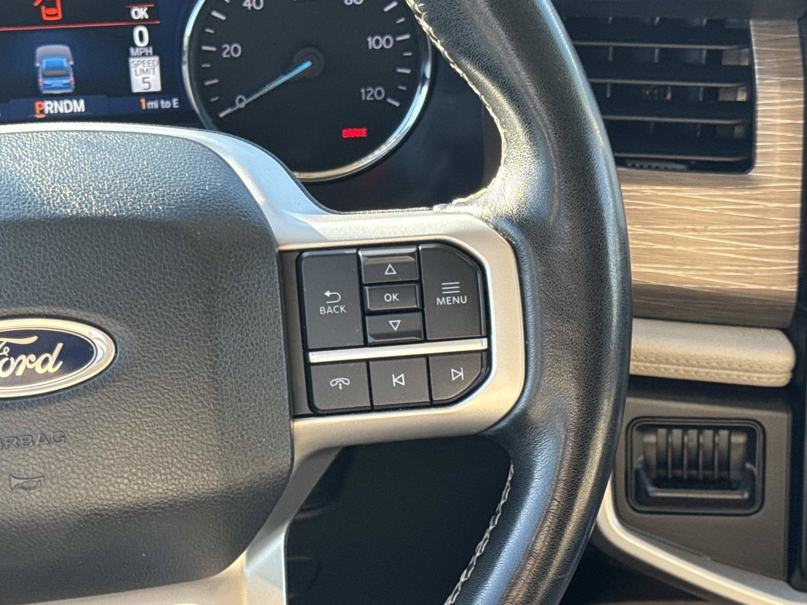 Used 2024 Ford Expedition Limited RWD image 9