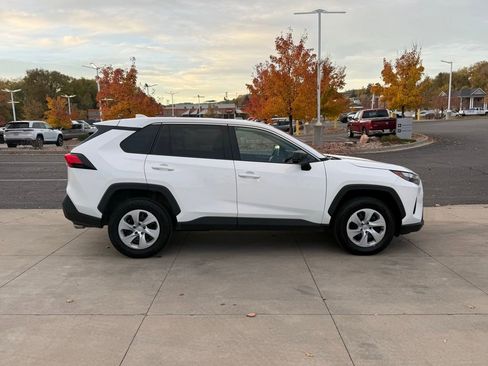 Used 2024 Toyota RAV4 LE image 7