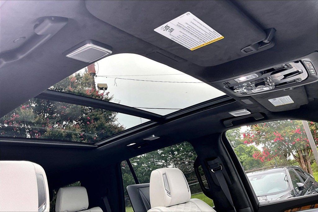 Certified 2025 Cadillac Escalade Sport Platinum AWD/4WD image 28