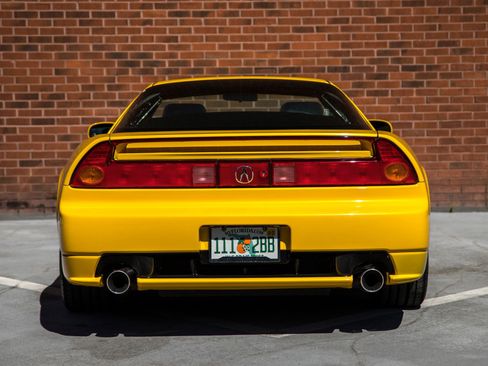 Used 2002 Acura NSX T image 12