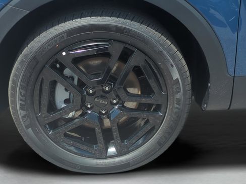 New 2025 Kia Telluride EX image 28