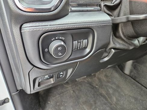 Used 2022 RAM 1500 Limited w/ Body-Colour Bumper Group AWD/4WD image 22
