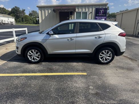 Used 2019 Hyundai Tucson SE AWD/4WD image 2