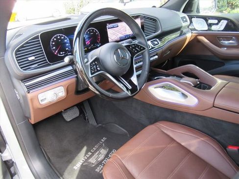 Used 2024 Mercedes-Benz GLE 450 4MATIC image 16