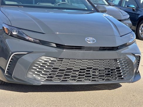 New 2026 Toyota Camry SE image 8