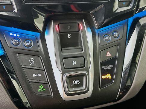 Used 2018 Honda Odyssey Elite image 24