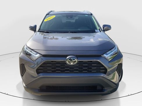 Used 2025 Toyota RAV4 XLE w/ Convenience Package FWD image 2