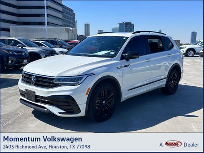 Used 2022 Volkswagen Tiguan SE R-Line