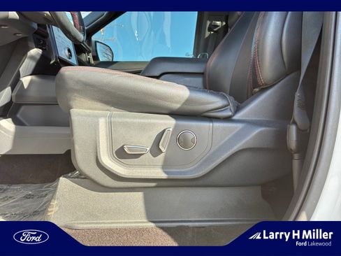 Used 2022 Ford Expedition Max Limited image 14