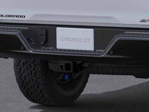 New 2025 Chevrolet Colorado ZR2 image 14