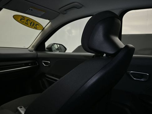 Used 2025 Kia K4 FWD image 18