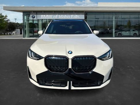 Certified 2025 BMW X3 xDrive30i w/ Premium Package image 4