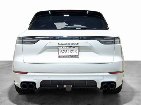 Used 2022 Porsche Cayenne GTS image 12