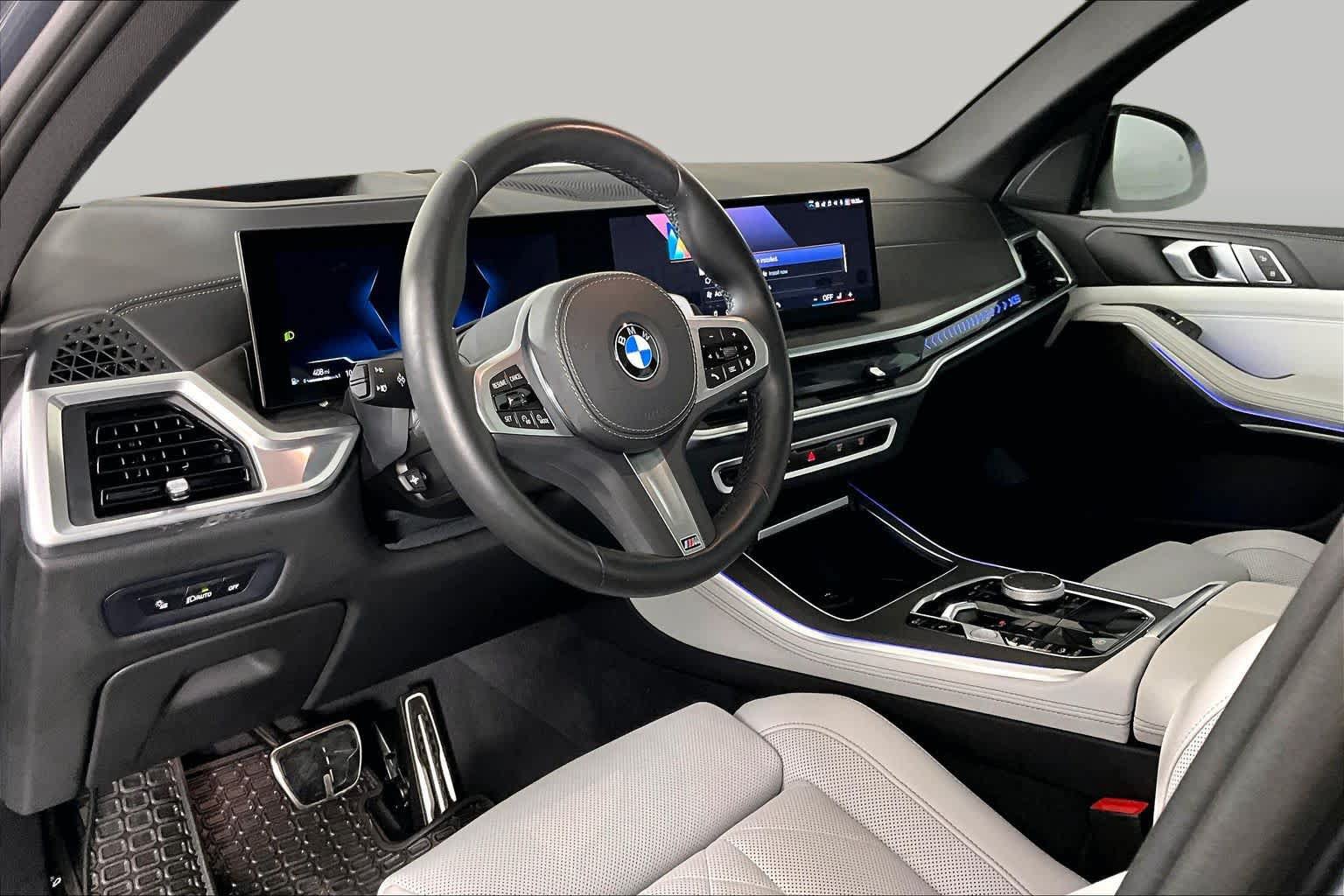 Used 2024 BMW X5 xDrive40i w/ M Sport Package AWD/4WD image 16