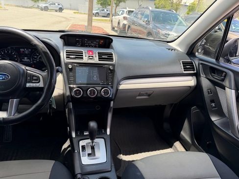 Used 2017 Subaru Forester 2.5i Premium AWD/4WD image 22