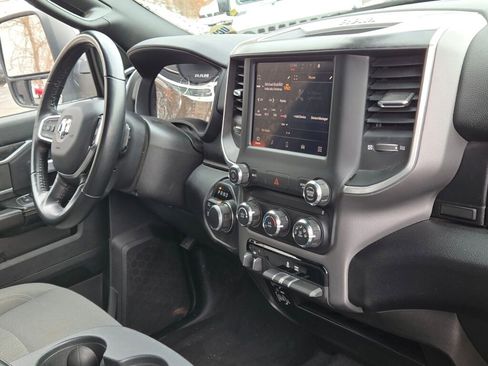 Used 2024 RAM 2500 Big Horn w/ Bed Utility Group image 5