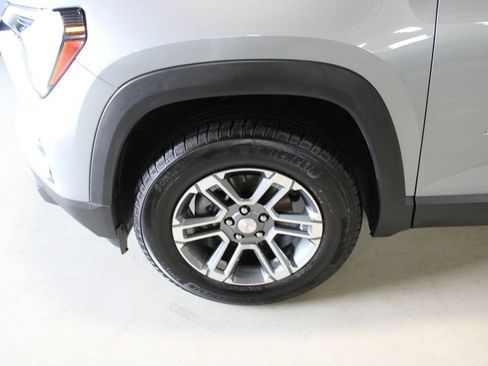 Used 2025 GMC Terrain Elevation w/ Technology Package II AWD/4WD image 4