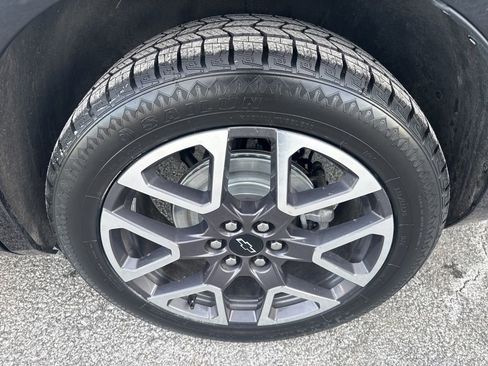 Used 2023 Chevrolet Blazer RS w/ Enhanced Convenience Package image 8