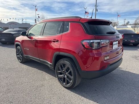 New 2026 Jeep Compass Latitude AWD/4WD image 4