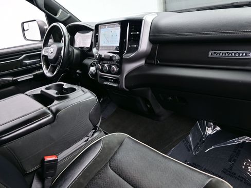 Used 2023 RAM 1500 Laramie AWD/4WD image 13