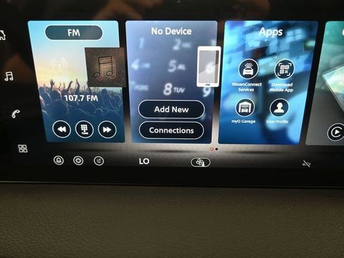 New 2026 Nissan Sentra SR w/ Floor Mat Package image 3