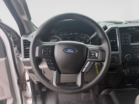 Used 2018 Ford F350 XLT image 11