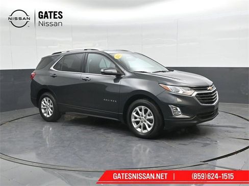 Used 2018 Chevrolet Equinox LT w/ Sun & Infotainment Package image 4
