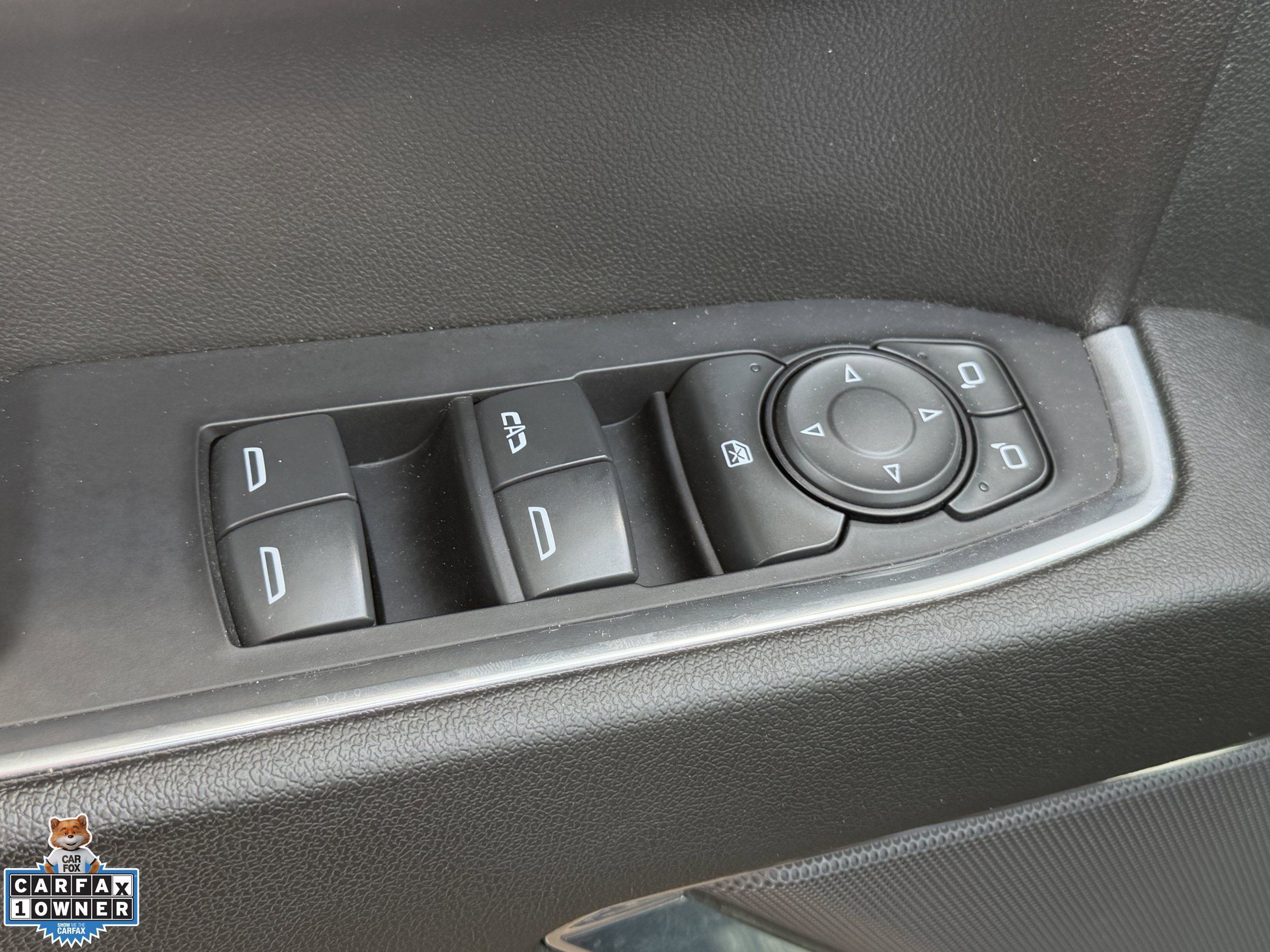 Used 2023 Chevrolet Silverado 1500 LT AWD/4WD image 24