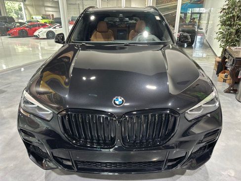 Used 2022 BMW X5 xDrive40i w/ M Sport Package AWD/4WD image 13