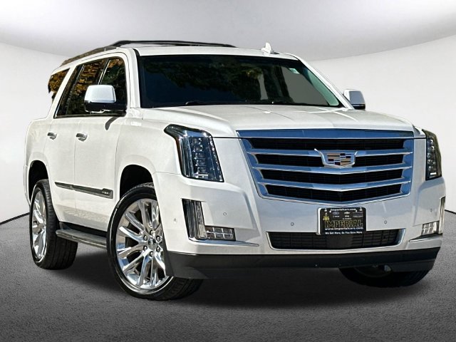 Used 2018 Cadillac Escalade Premium Luxury AWD/4WD image 2
